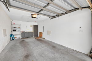 Garage 2
