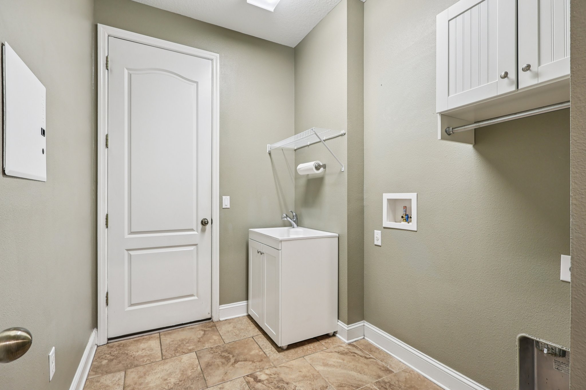 Cedar Crest Dr-S2103-027.jpg