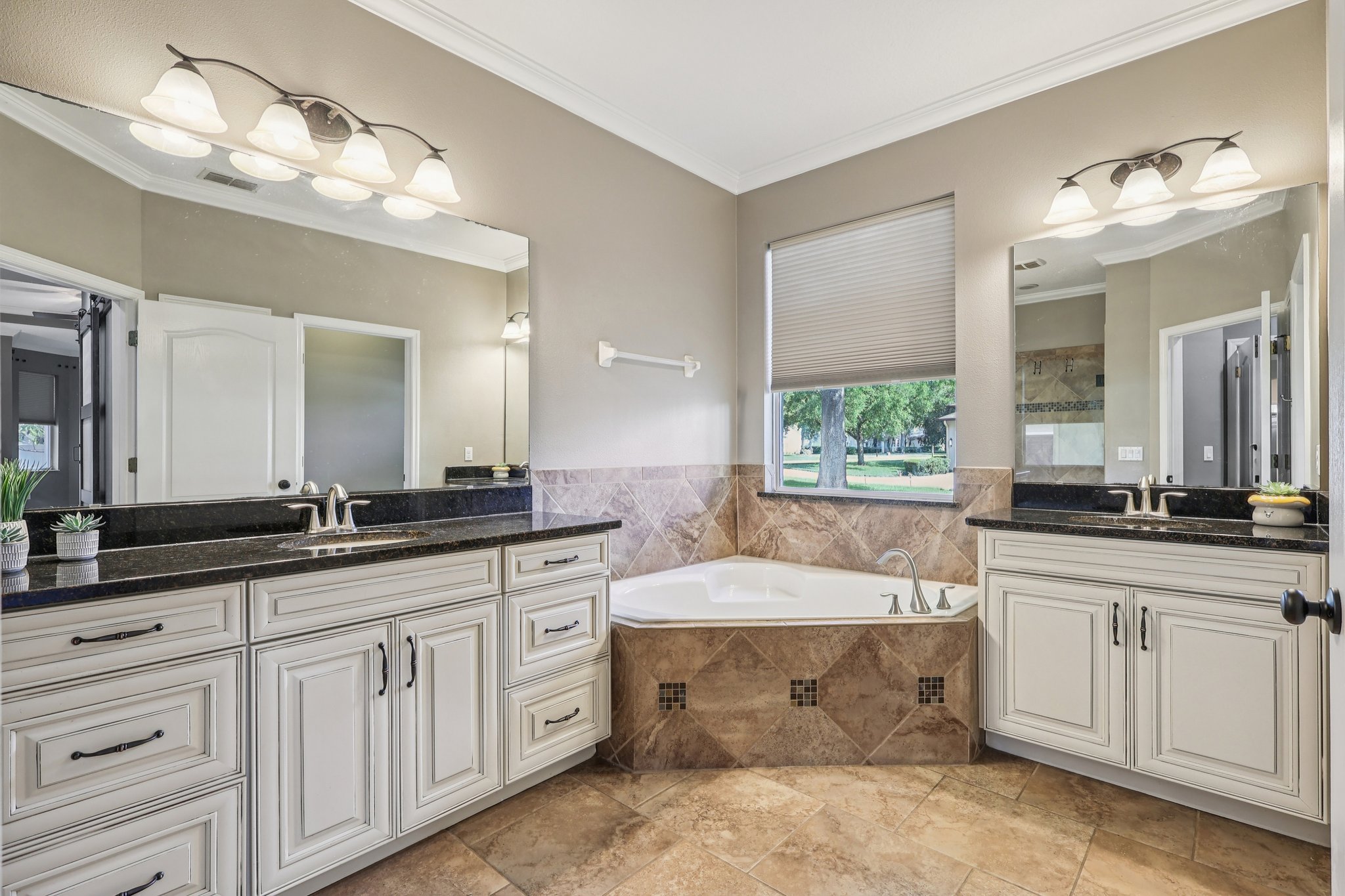 Cedar Crest Dr-S2103-028.jpg