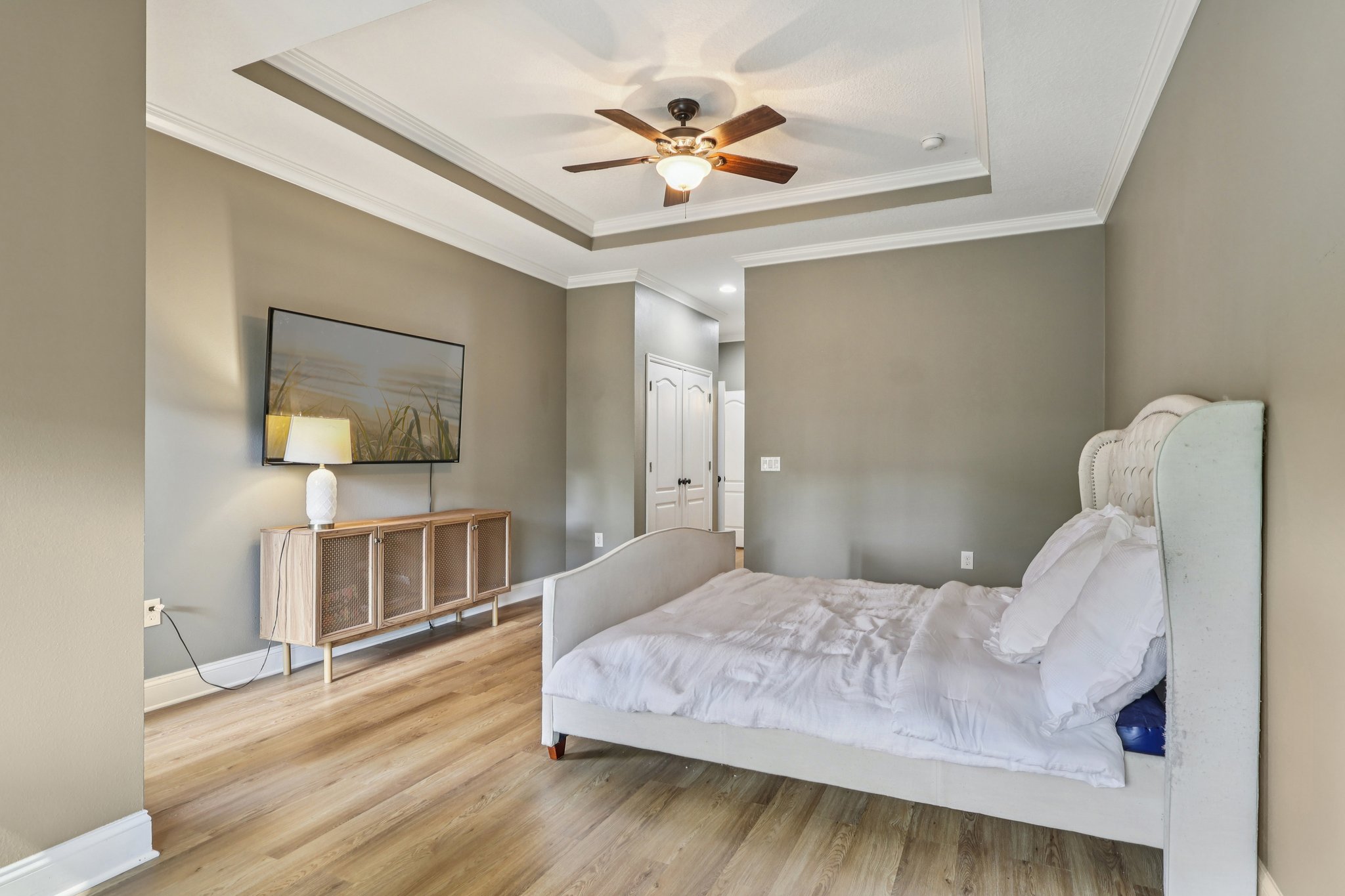 Cedar Crest Dr-S2103-033.jpg