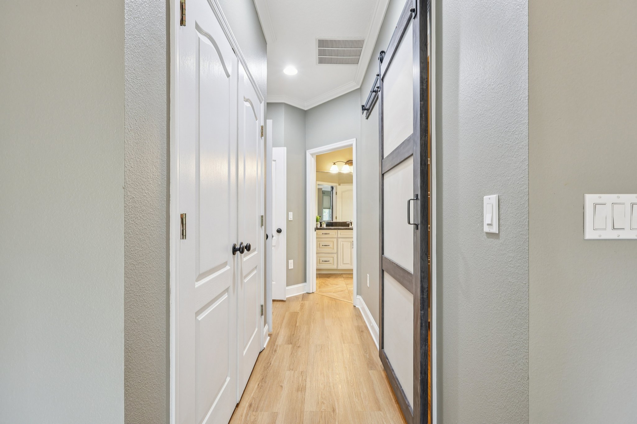 Cedar Crest Dr-S2103-036.jpg