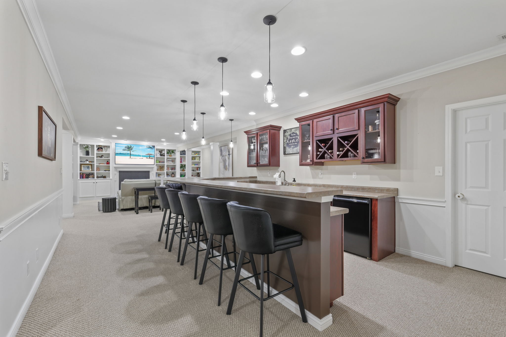 Amazing Bar Space