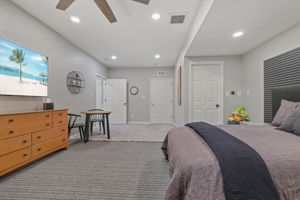 Huge Bonus Room