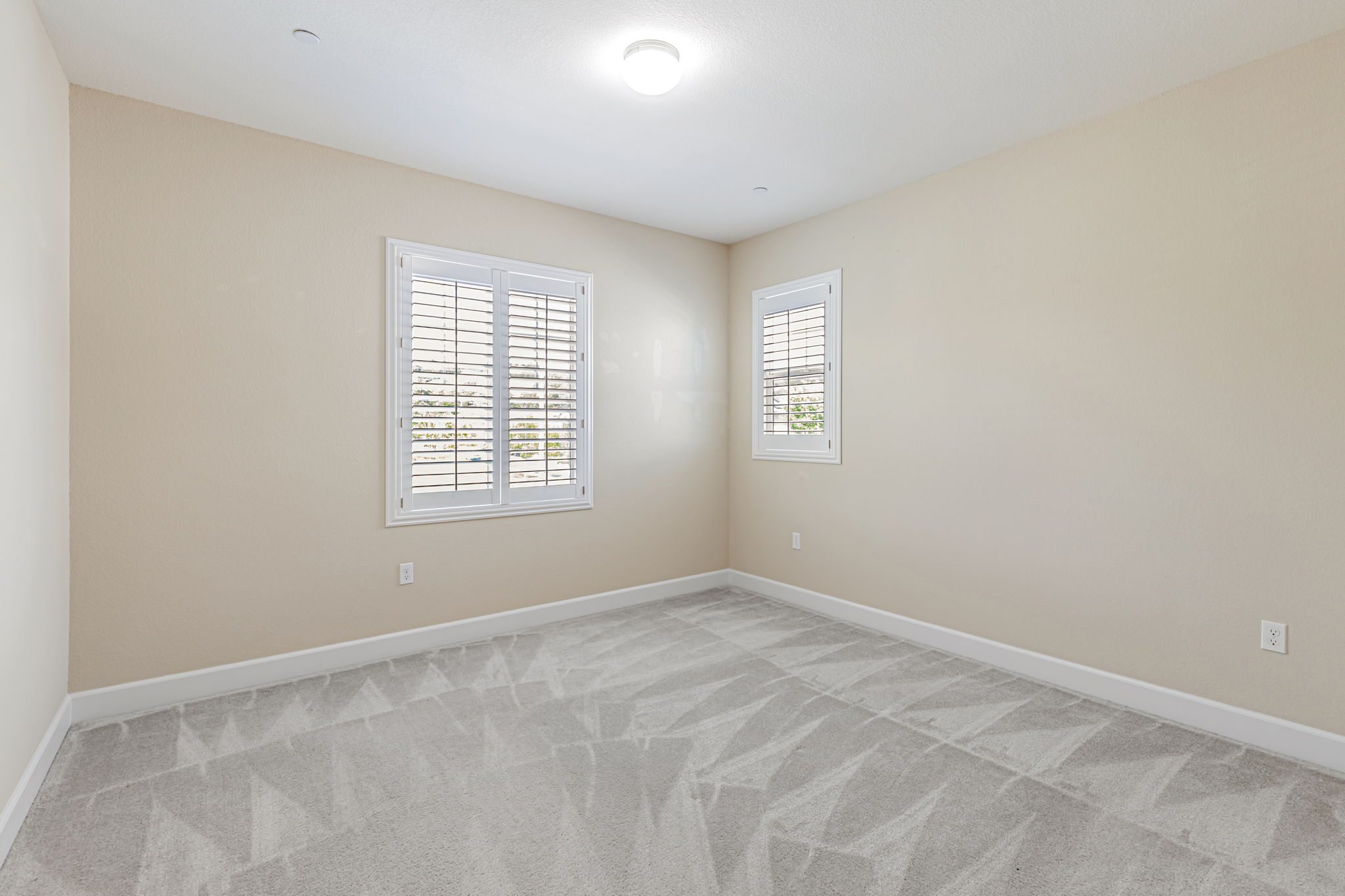 038_2888 Lemon Grass Ln