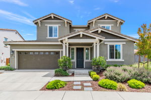 001_2888 Lemon Grass Ln