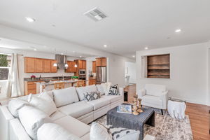 010_2888 Lemon Grass Ln