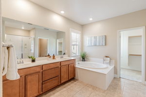 047_2888 Lemon Grass Ln