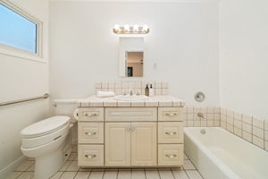  Photo 31