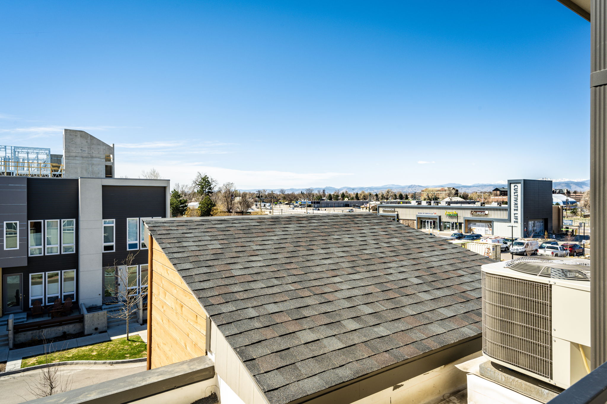 Extended area of the rooftop deck & view. Located close to Regis University, Chaffee Park, Tennyson, Sunnyside, Highlands & Berkeley! Easy access to Downtown Denver and the mountains.