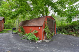  Photo 40