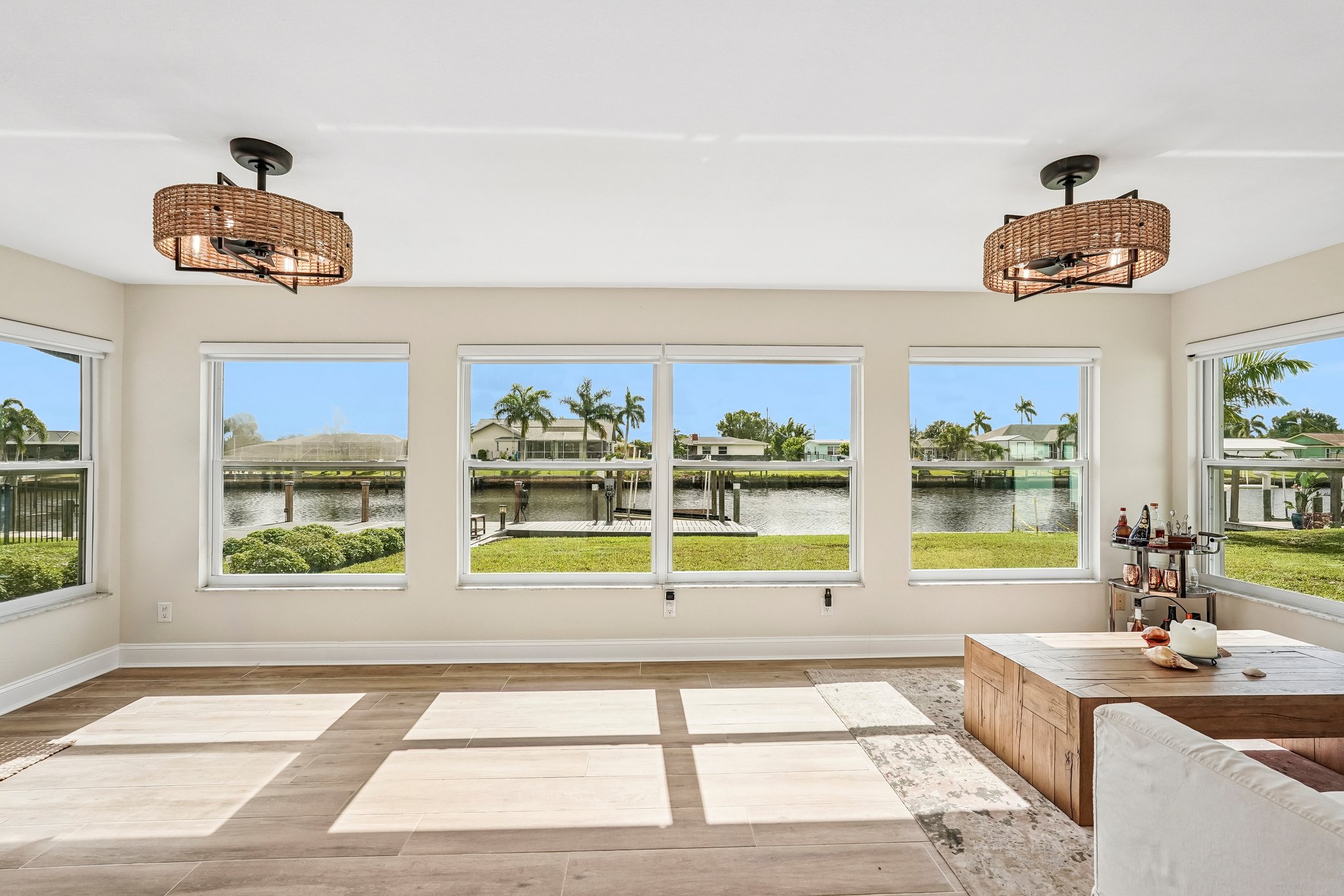W Tarpon Blvd-S0309-017.jpg