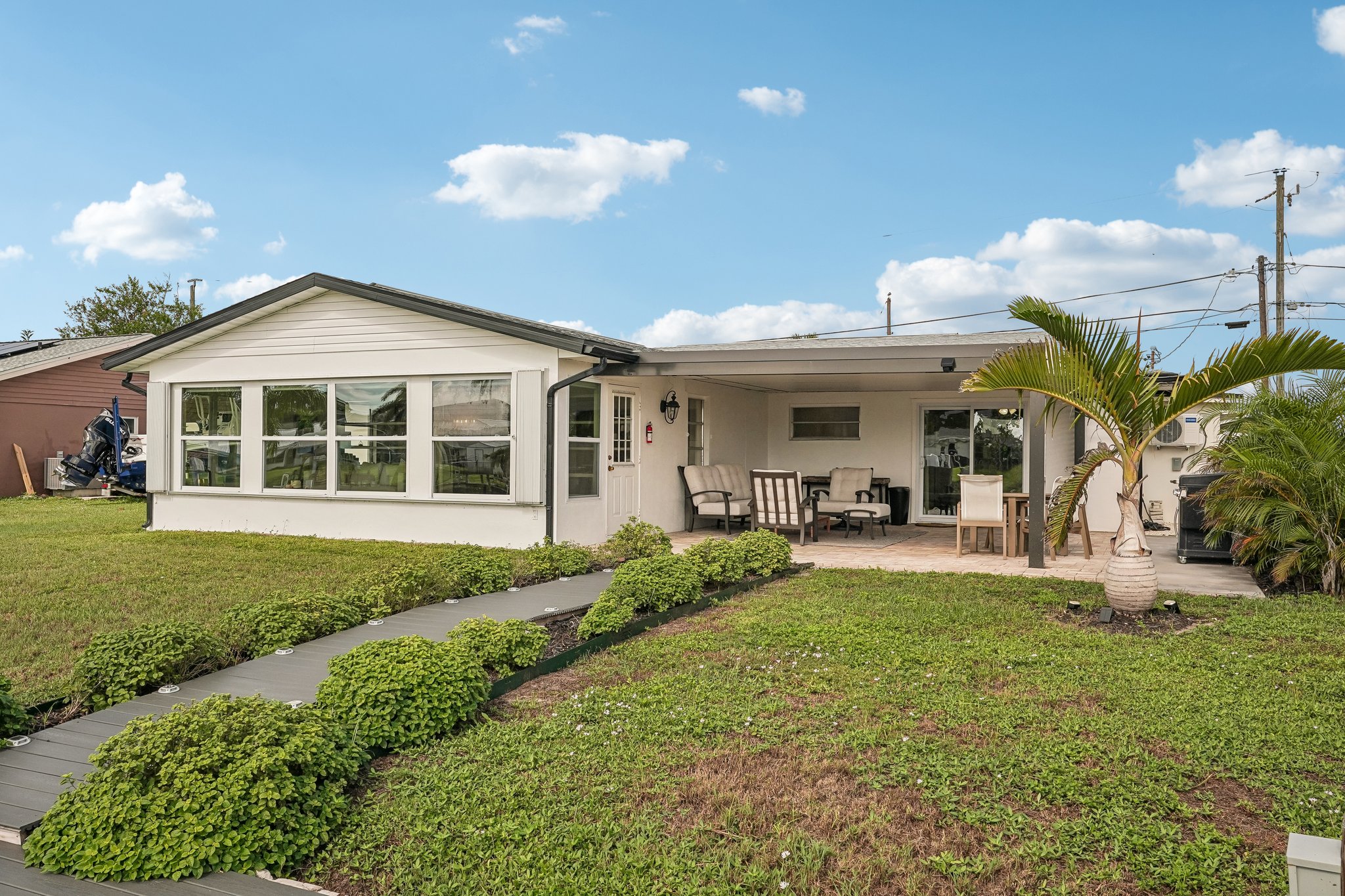 W Tarpon Blvd-S0309-046.jpg