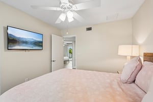 W Tarpon Blvd-S0309-028.jpg
