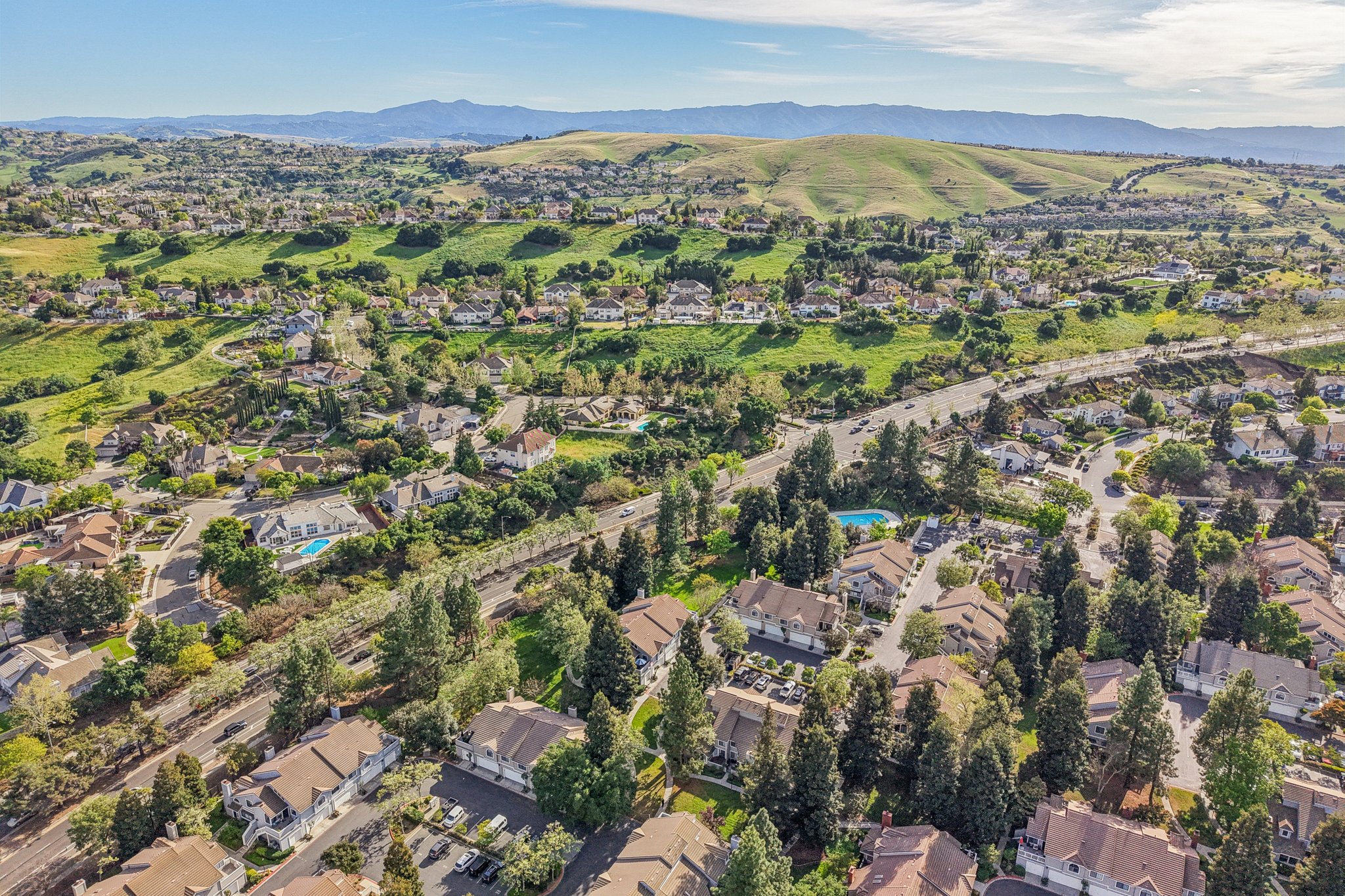 - 2890 Buena Crest Ct-S2603-017.jpg