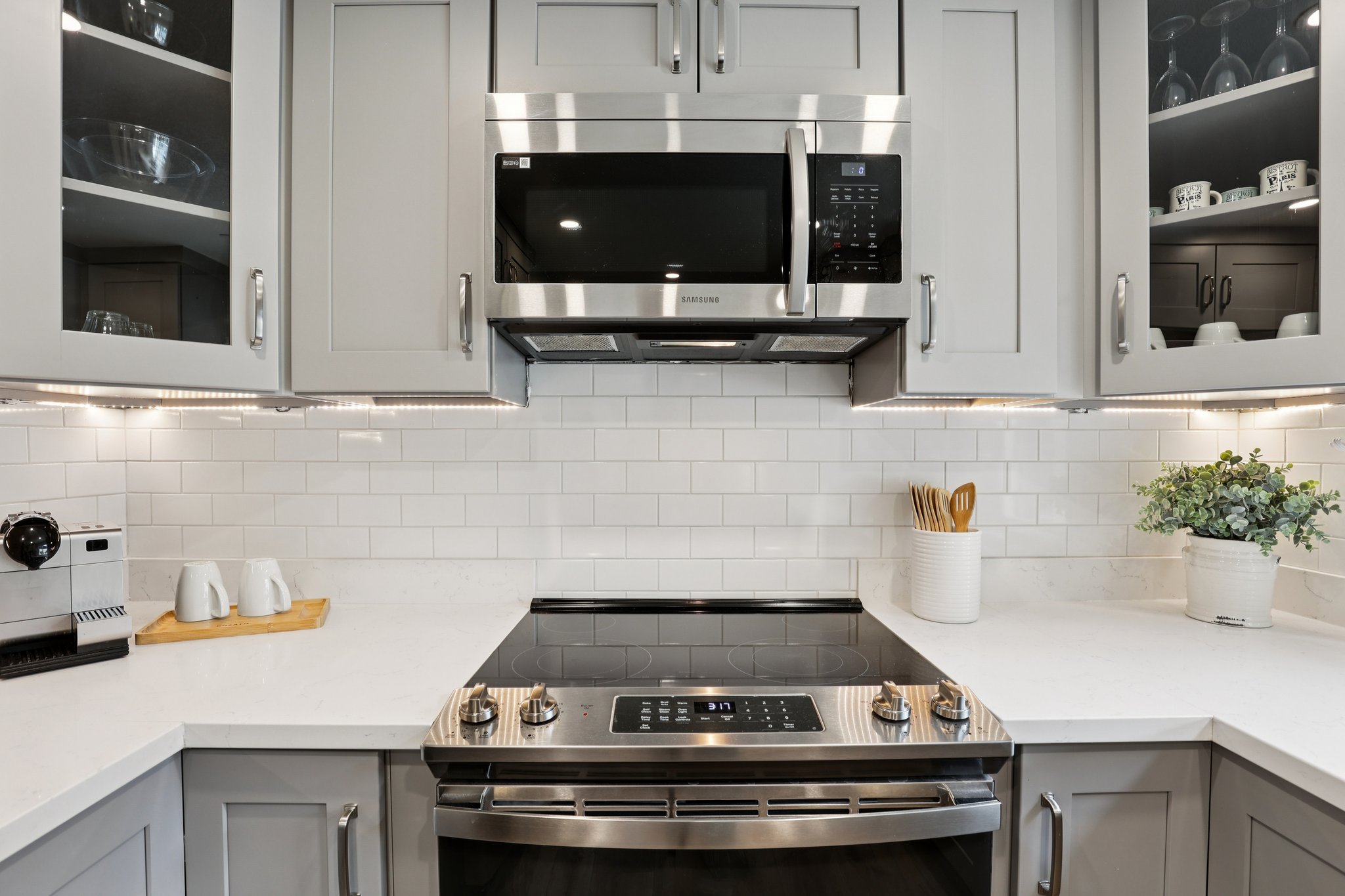 - 2890 Buena Crest Ct-S2803-013.jpg