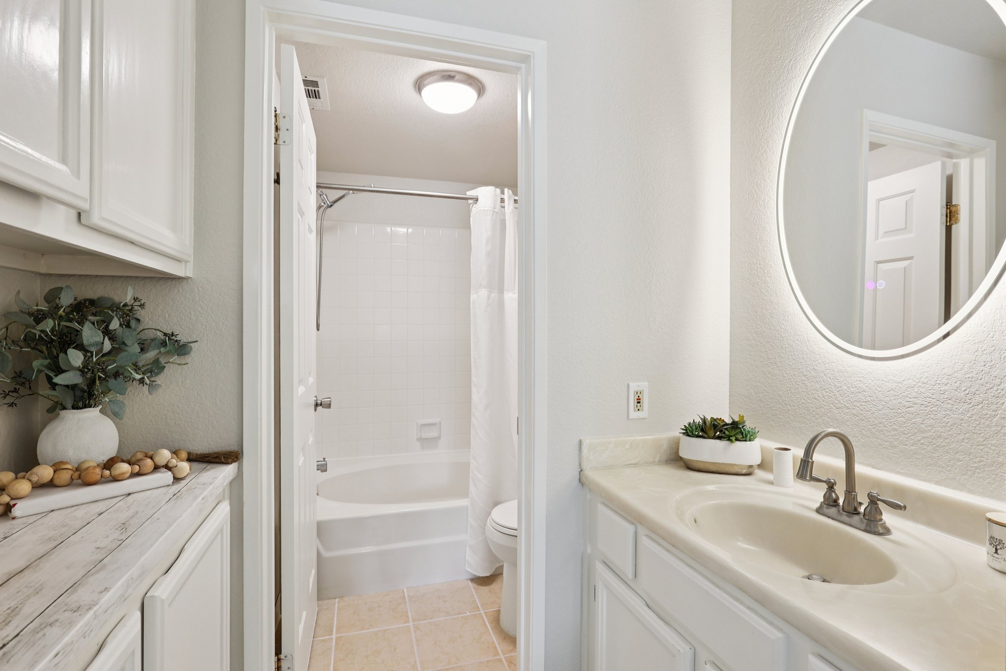 - 2890 Buena Crest Ct-S2803-022.jpg