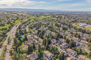 - 2890 Buena Crest Ct-S2603-015.jpg