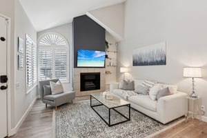 - 2890 Buena Crest Ct-S2803-004.jpg