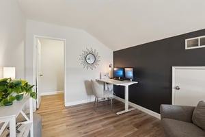 - 2890 Buena Crest Ct-S2803-016.jpg