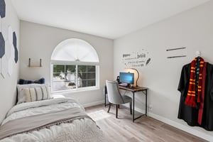 - 2890 Buena Crest Ct-S2803-017.jpg