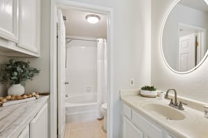 - 2890 Buena Crest Ct-S2803-022.jpg