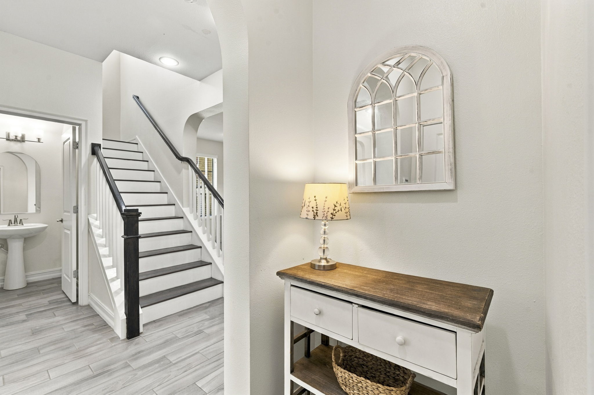 Interiors (6)
