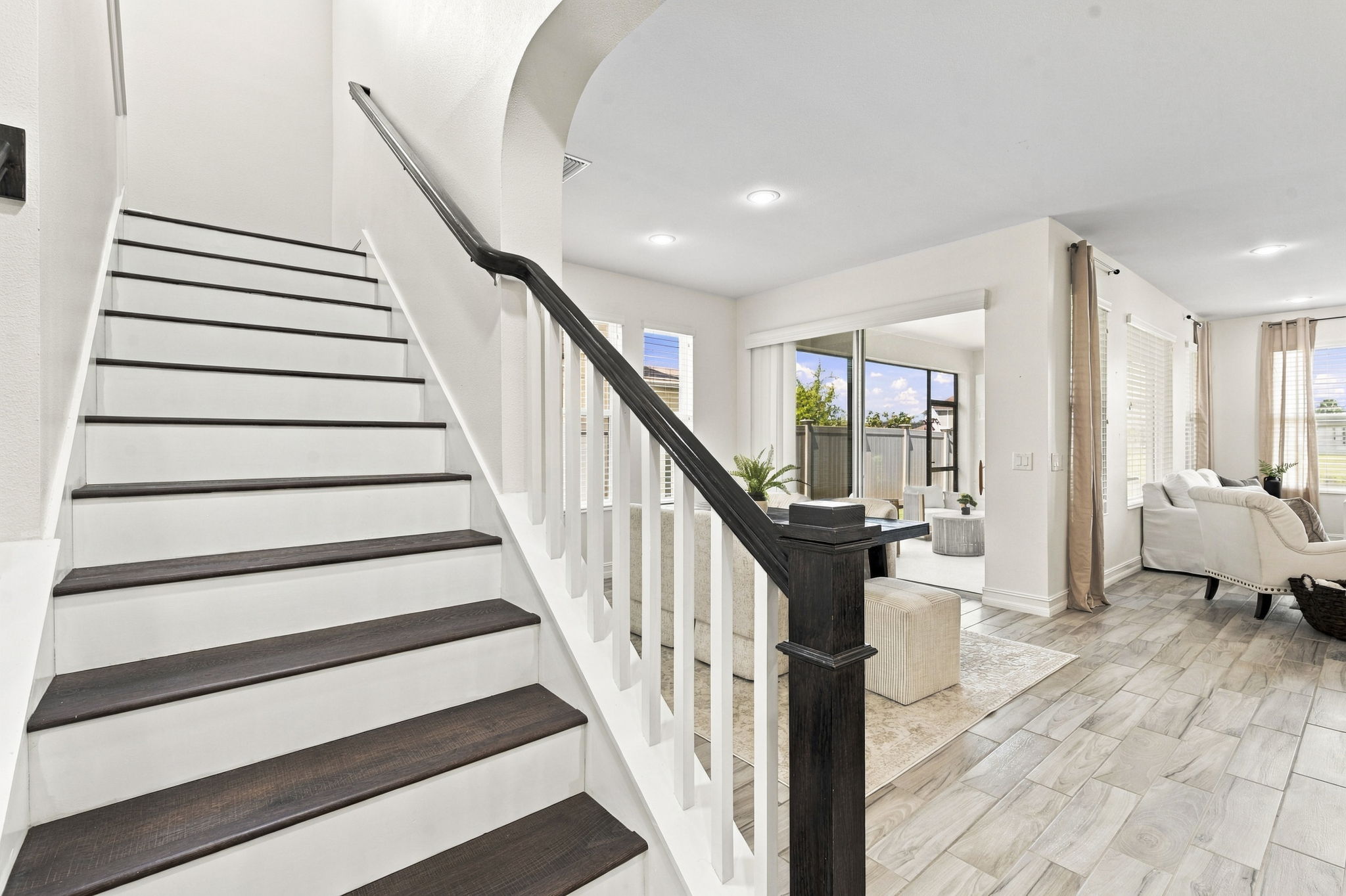 Interiors (33)
