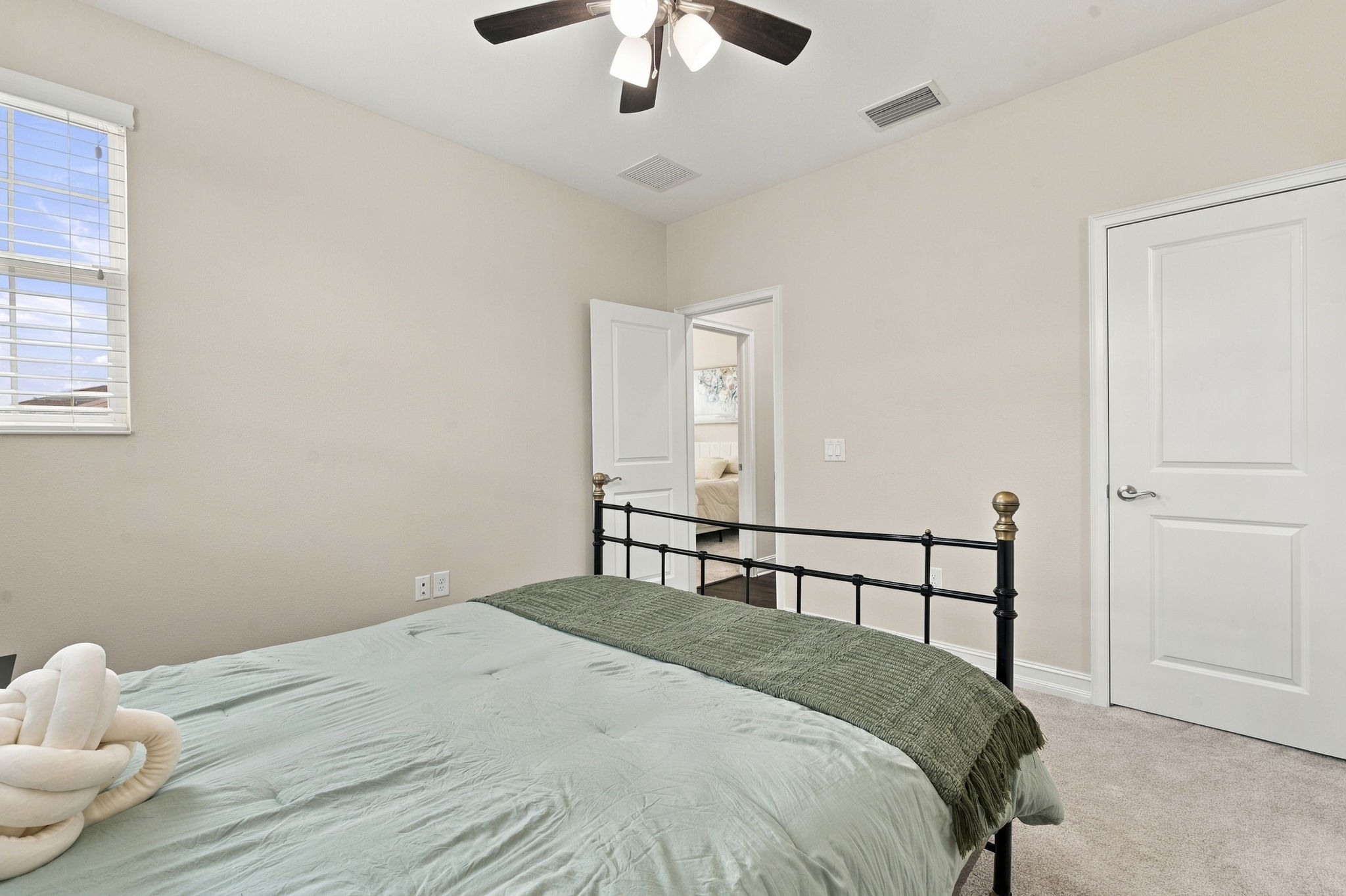 Interiors (48)