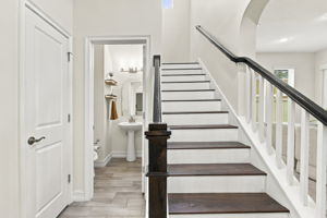 Interiors (7)