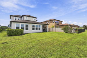 Rear Exteriors (7)