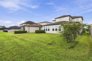 Rear Exteriors (8)
