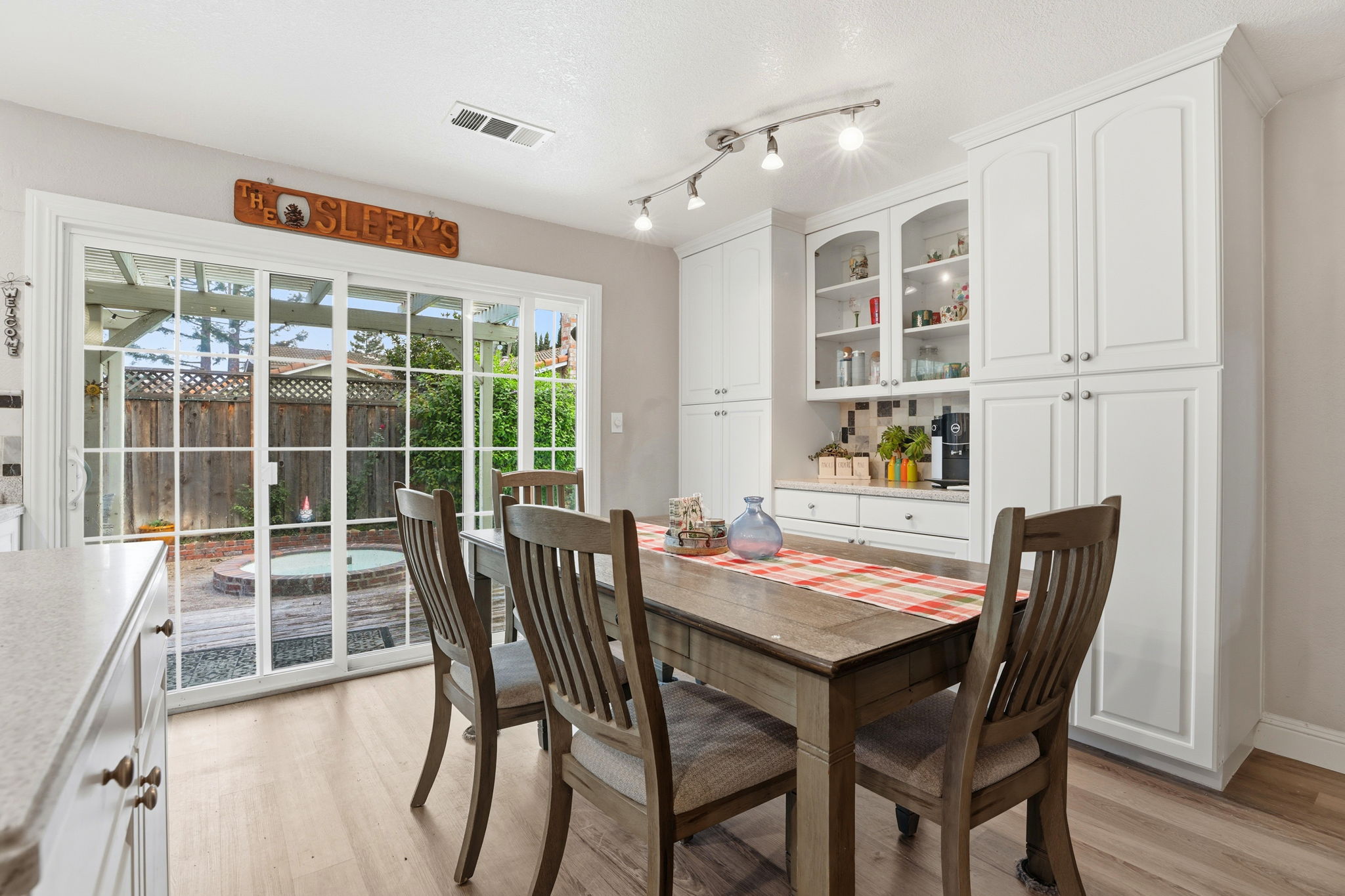 12_f8_2891 Calle Reynoso