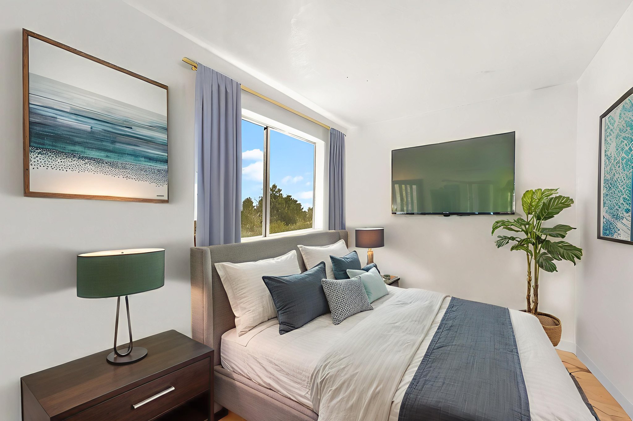 38-28915 Lilac Rd virtually staged.jpeg