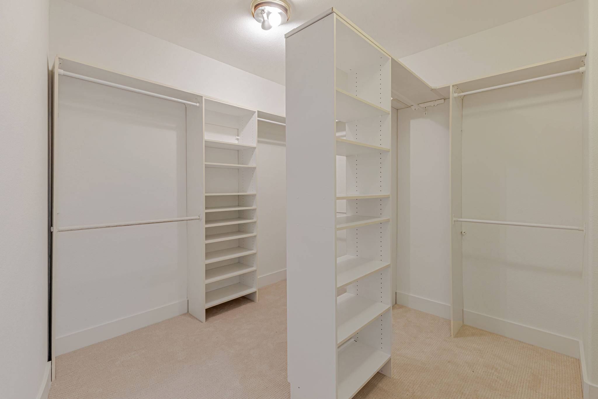 044_2892 Birkdale Ct 