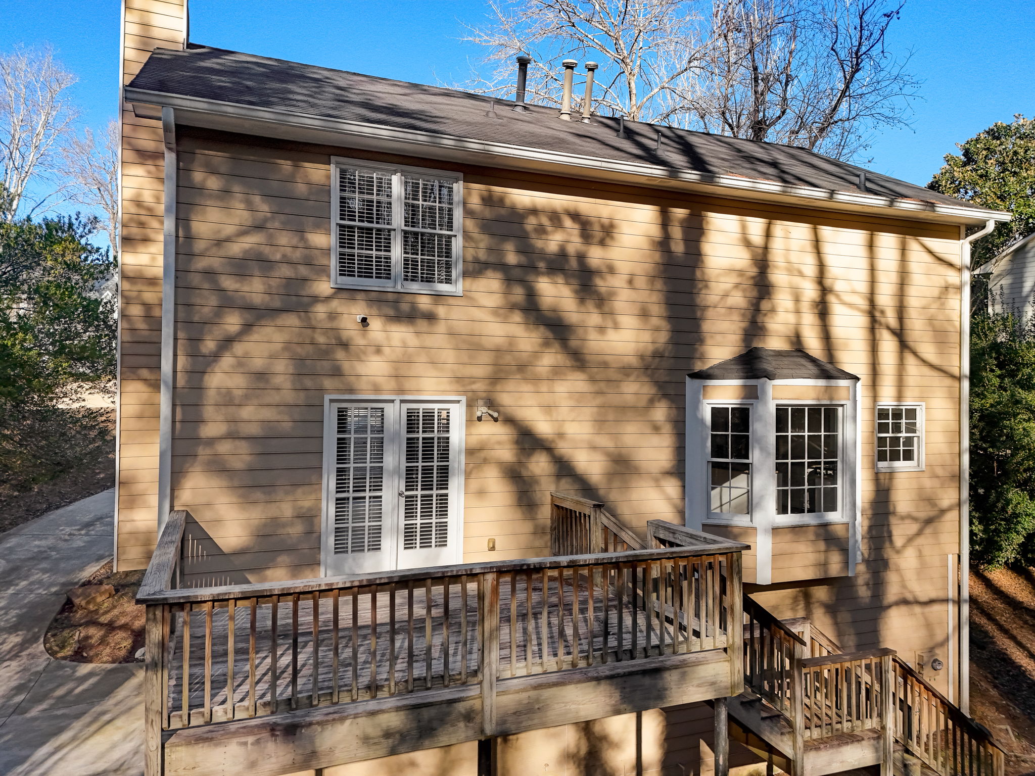 Shurburne Dr-032