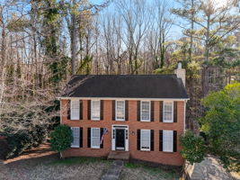 Shurburne Dr-034