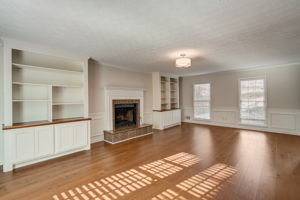 Shurburne Dr-008