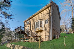 Shurburne Dr-042