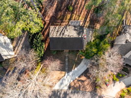 Shurburne Dr-036