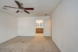 Shurburne Dr-020