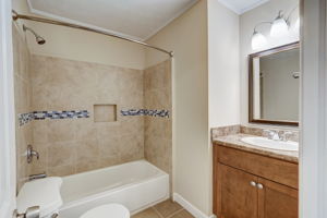 Shurburne Dr-023
