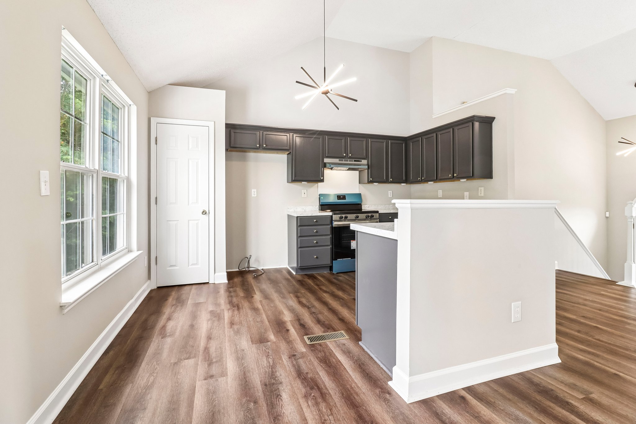 Emory Rd SE-S2808-015.jpg