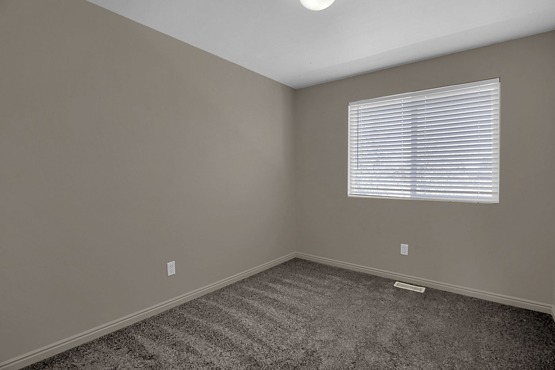  2896 W 3965 S #85B, West Haven, UT 84401, US Photo 11