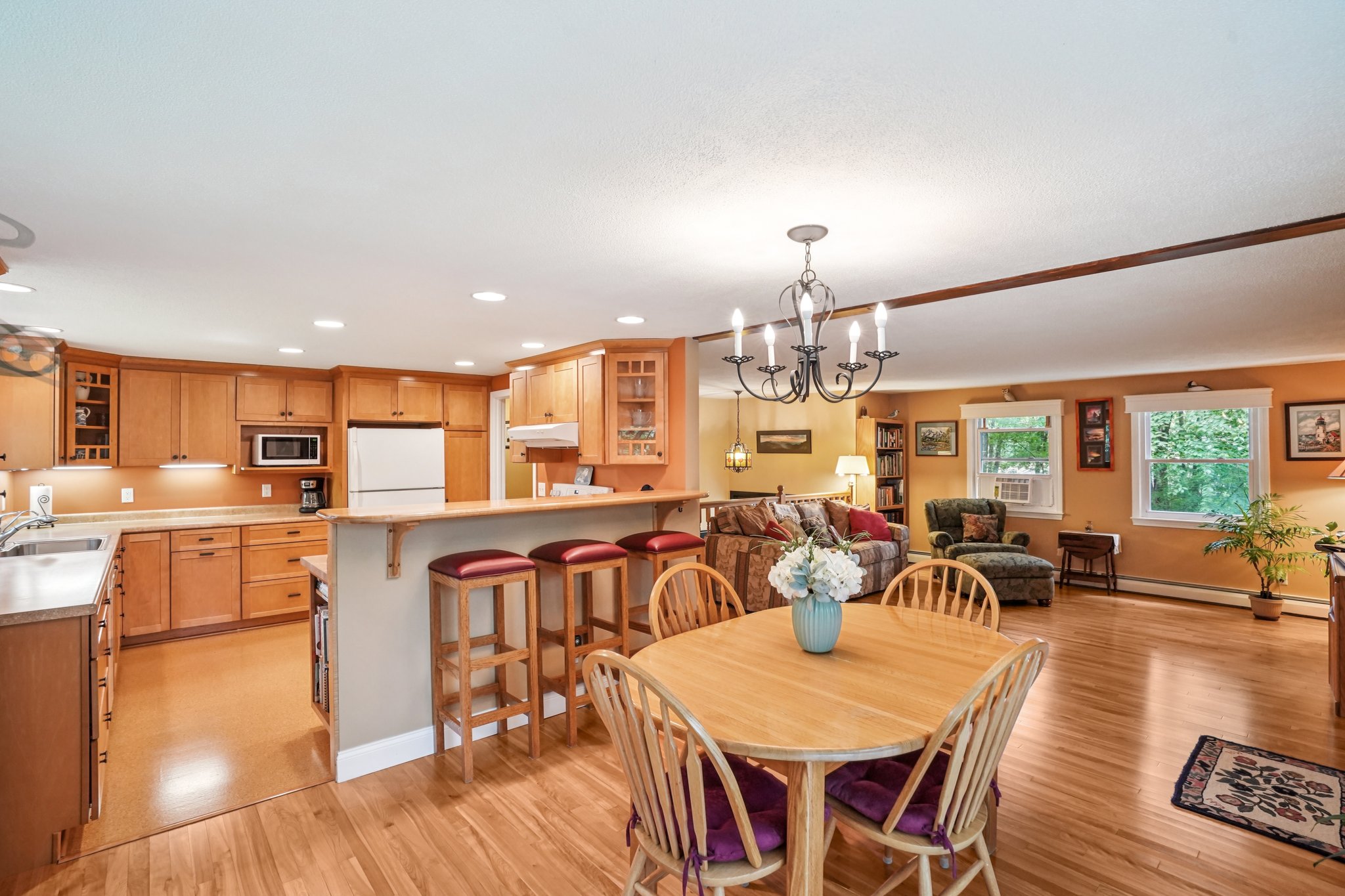 Academy Ave-S2208-007.jpg