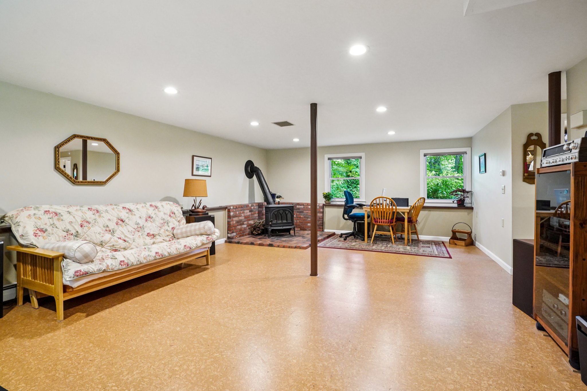 Academy Ave-S2208-020.jpg