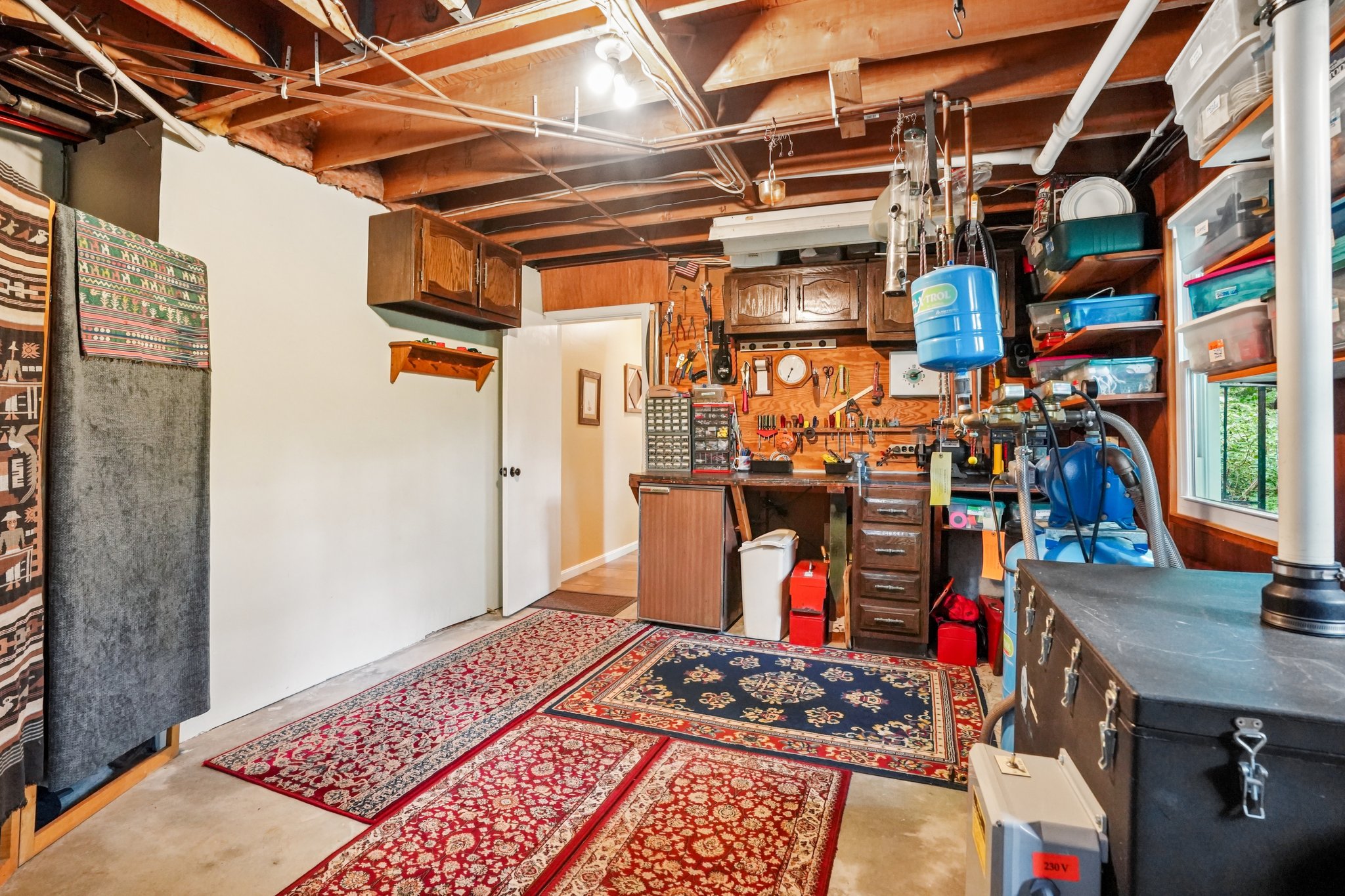 Academy Ave-S2208-021.jpg