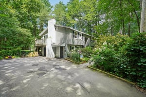 Academy Ave-S2208-001.jpg