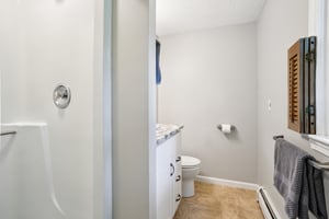 Academy Ave-S2208-012.jpg