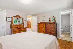 Academy Ave-S2208-013.jpg