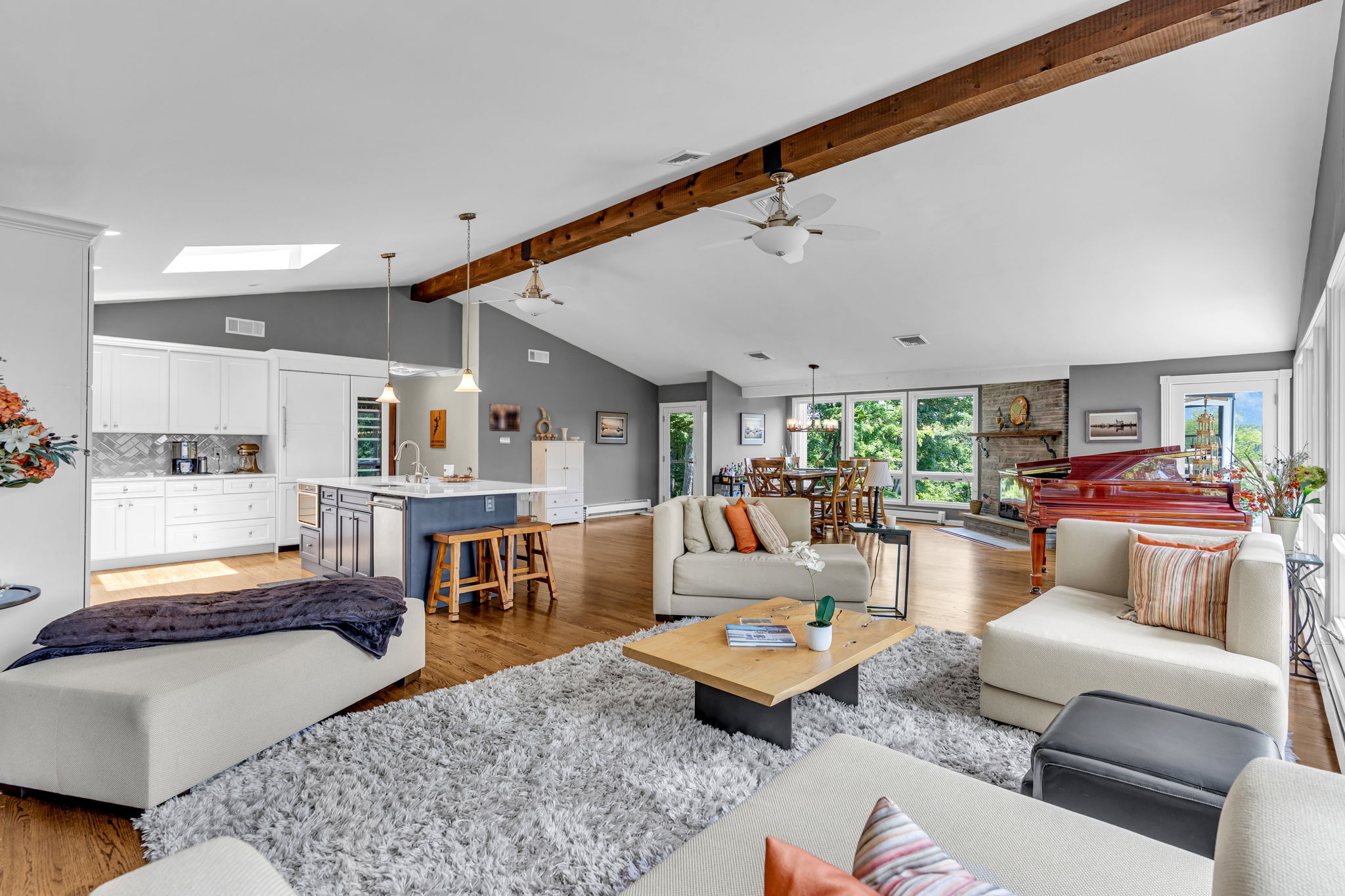 Living rm opens to kitchen & dining area